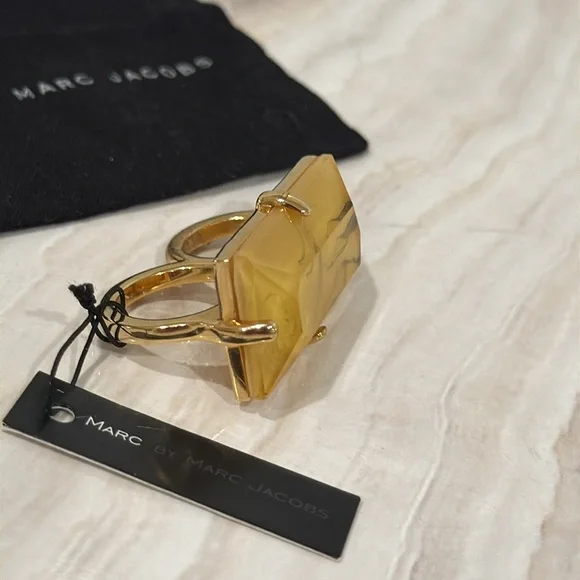 Marc Jacobs Ring Double Finger Gemstone Ring NWT - Picture 2 of 9